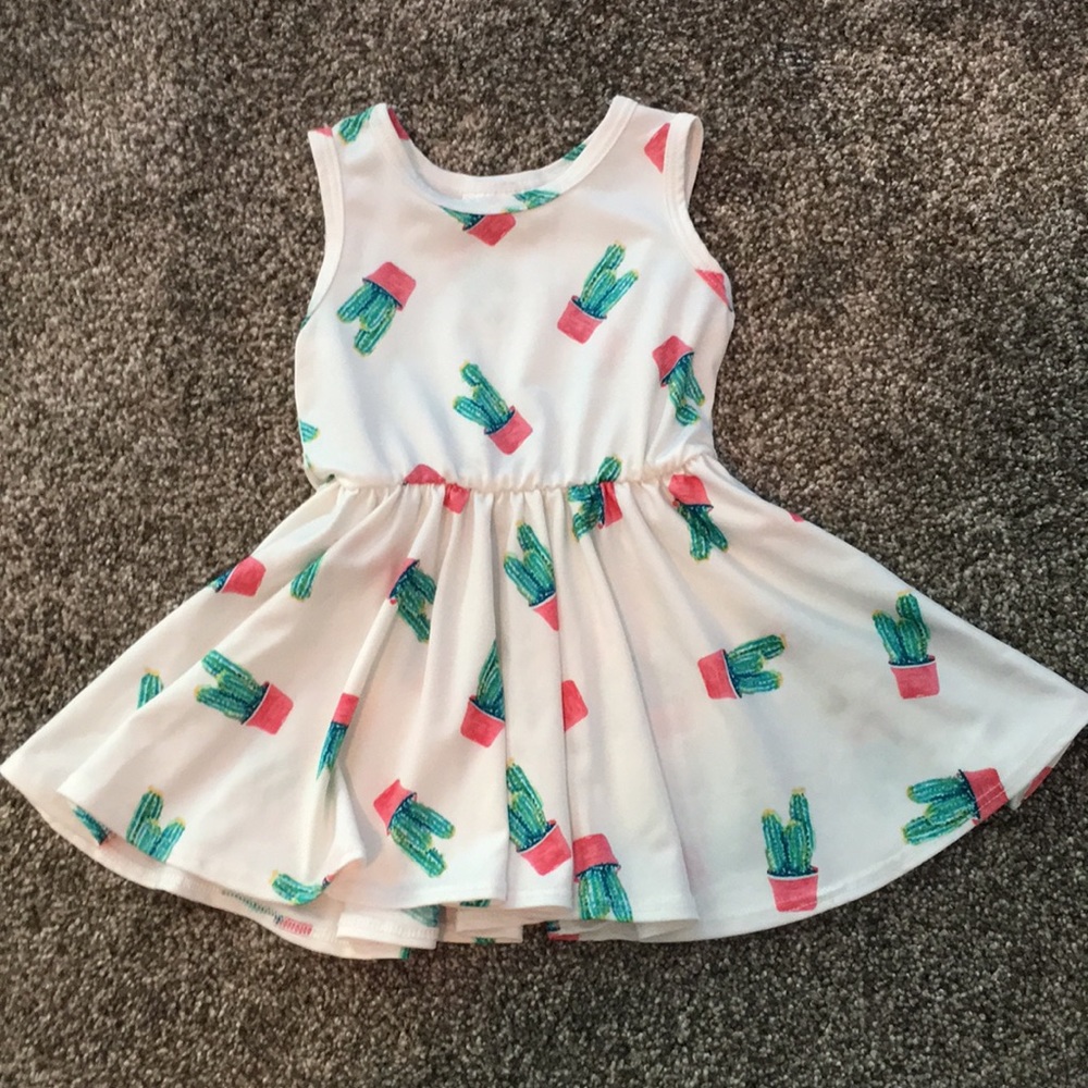 Dot dot smile dress